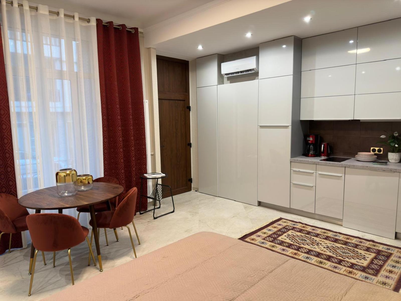 Extraordinaire Grand Studio Au Centre 6 Minutes A Pied De La Plage Et L'Hotel Negresco Nice Exterior photo